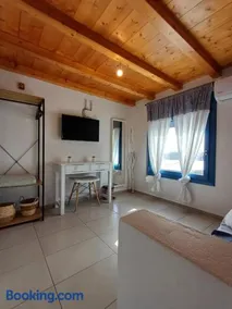 SUNRISE VIEW Apartment 2 - Image 3