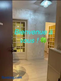 Bel appartement climatisé et spacieux de 100m2 au 3e étage avec ascenseur -A 5mn à pied du parc des expositions congrès de Dijon et ENG et 10mn du centre ville place Parking devant l'immeuble - Image 1