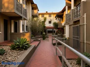 MINT Hotel Randburg - Image 1