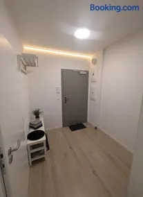 Bratislava, SADBA Family Apartment, Balcony, Free Parking, Airport 1km, Old Town 8km - Image 4