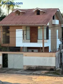 Linda casa confortável em Manaus - Image 1