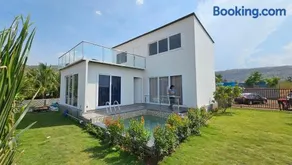 White Lotus Villa - Image 1