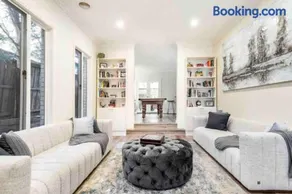 Luxury Family Holiday Rental On the Mornington Peninsula - Image 3
