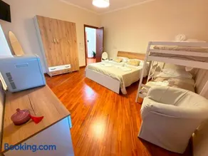 Suite 04 - Image 4