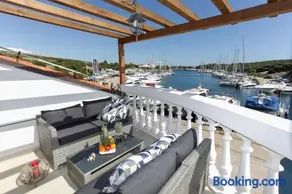 LUXURY APARTMENT LAVANDA - Image 1