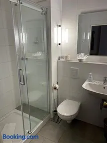 Landhaus Hotel Neuss - Image 5
