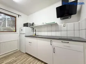 Large House for Workers/Family with Free Parking - Image 3