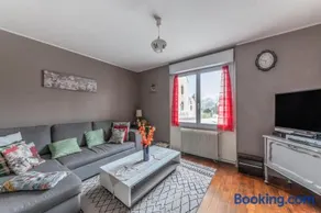 CHEZ MIMI - Image 1