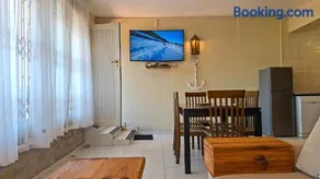 Claridge Heights 103 - Image 1