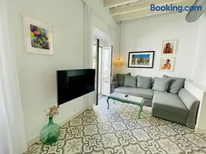 Modern apartment in the city centre, La Alameda - Image 3