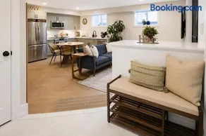 Luxury 2 Bedroom suite in Ottawa and free parking - Image 3