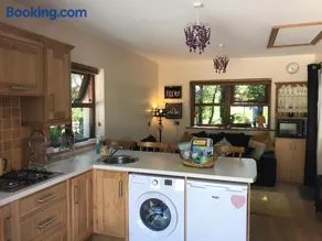 Pigeon Brae pet friendly accommodation Enniskillen - Image 2