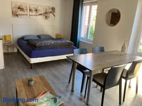 Appartement tout confort, avec terrasse - Image 3
