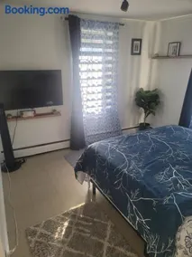 charming & comfy apartment, close to highway, wifi, netflix, amazon prime - Image 3