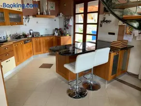 Lakewood Villa - Image 2