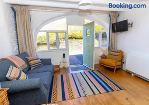 Coast Barn, Noss Mayo, Plymouth - Image 4