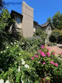 The McCleery Inn - Image 1