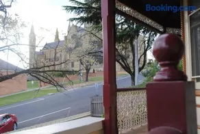 Cobb&CoHouse-Goldfields ExecutiveStay Ideal for Families &Work Crews - Image 2
