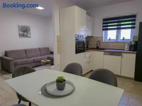 Apartment Milana - Image 2
