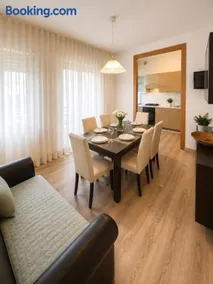 Casa Michela - Big 3 bedroom apartment by AGENZIA COCAL - Image 1