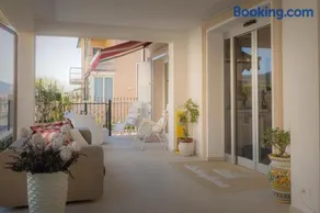 Hotel La Scogliera - Image 3