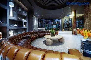 JIA Hotel - Image 2
