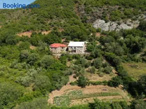 Mark Toma Guesthouse - Image 1