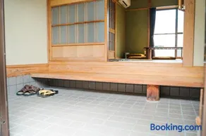 木の家ゲストハウス松山本館 - Image 5