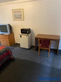 Tacoma Center Motel - Image 5