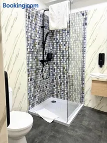 Apart Hotel Bonjour Cluj - Image 2