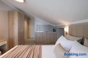 Angelos Garden Apartments - Image 2