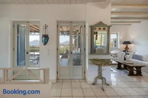 Isterni - 3BR Sea View House - Coral Pearl - Image 1