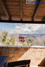 Petradi Guesthouse - Image 2