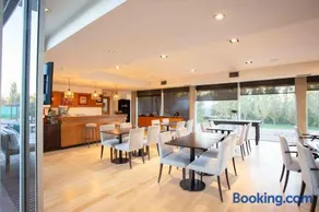 Herradura Hotel Suites - Image 4