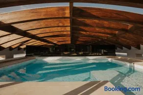 Afrodite Luxury Residence - Image 1