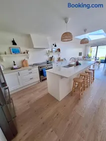 Bungalow by the Sea, Moelfre - Image 4