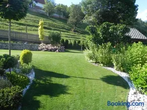 Kinderfreundliches charmantes Apartment mit Terrasse und Grill - Image 1
