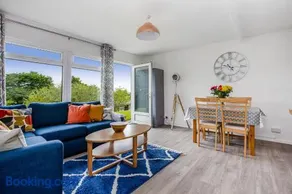328 Norton Park, Dartmouth - Image 3