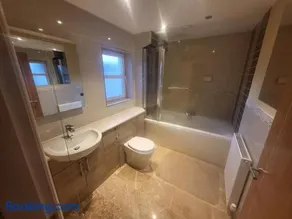 Anchor Gardens Villa - Image 4