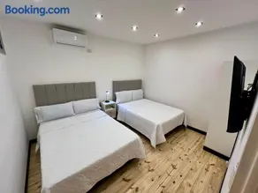 URBANA PREMIUM SUITES Apartamentos de Categoría Parking Privado - Seguridad - Sanatorio Allende - Hospital Privado - Estadio Kempes - Universidad Siglo 21 - Complejo Ferial Córdoba - Quorum - Aeropuerto Internacional Taravella - Image 2