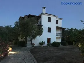 Marlitsis Apartments & Studios - Image 4