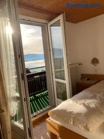 Krone Bed & Breakfast - Image 4