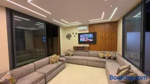 Évadez-vous dans une magnifique villa neuve et contemporaine - Image 3