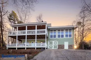 Grand Lake Escape: Serenity Meets Space - Image 2
