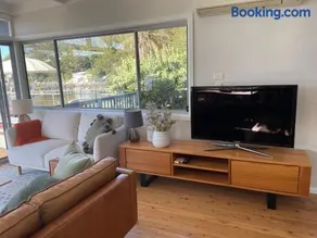 Banksia Grove - Image 1