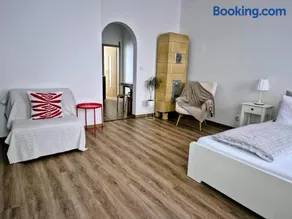 Klidný apartmán v rodinném domě v blízkosti centra - Image 5