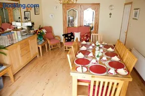 Anchor Lodge Guesthouse - Image 2