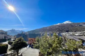 Pretty F4 house with loggia in Briançon - Image 1