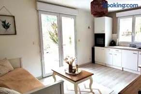 Logement lumineux bord de forêt - Image 1