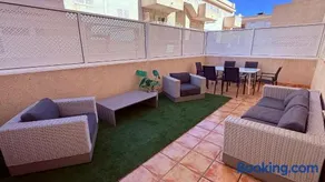 Piso con AC, piscina y pista de pádel y tenis en Águilas - Image 4
